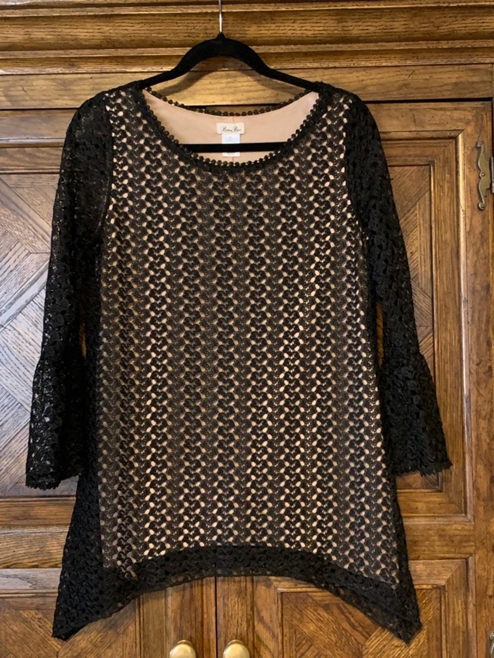 Brittany Black NWOT Black Crochet Overlay Tunic with Nude Lining